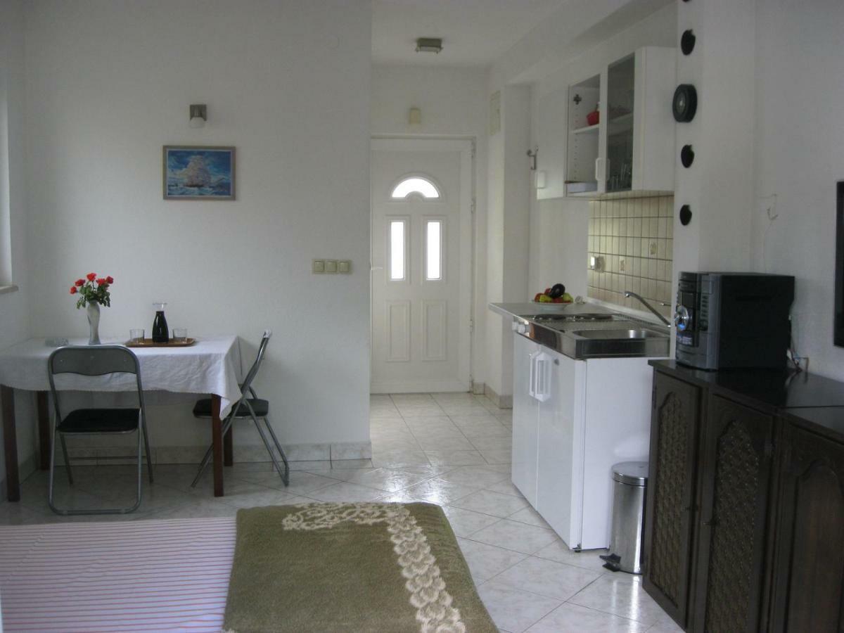 Seaside Apartment For 2 P Trogir Kültér fotó