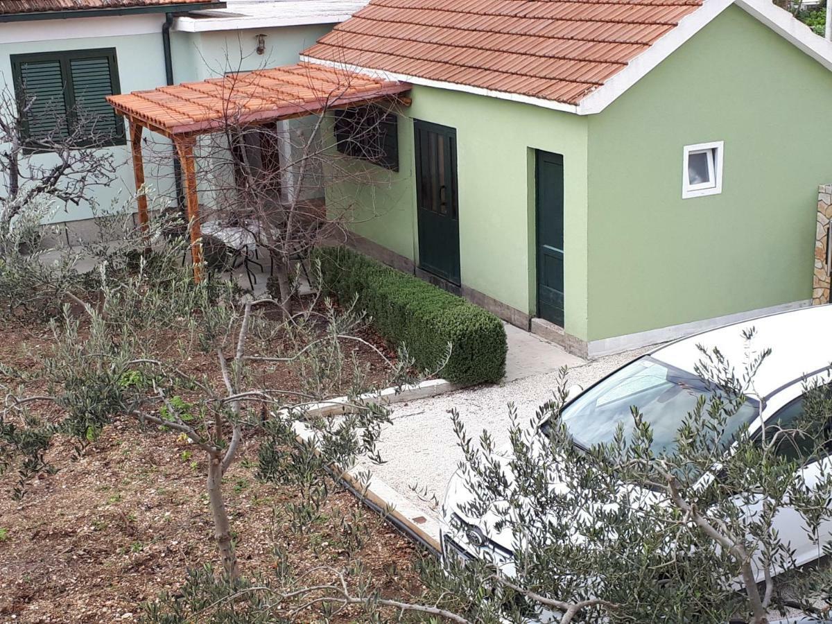 Seaside Apartment For 2 P Trogir Kültér fotó